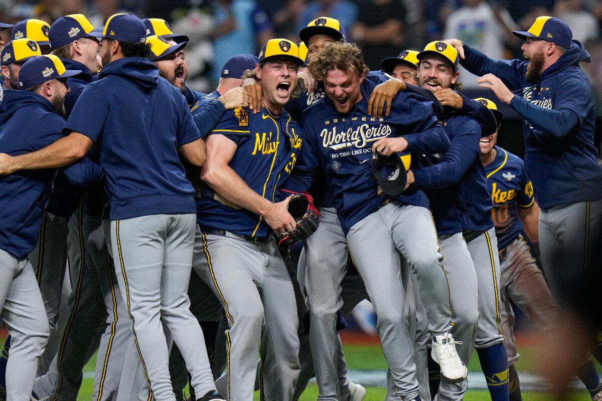 brewers-beat-the-rays-4-1-in-game-5-to-win-the-first-world-series-title-in-franchise-history