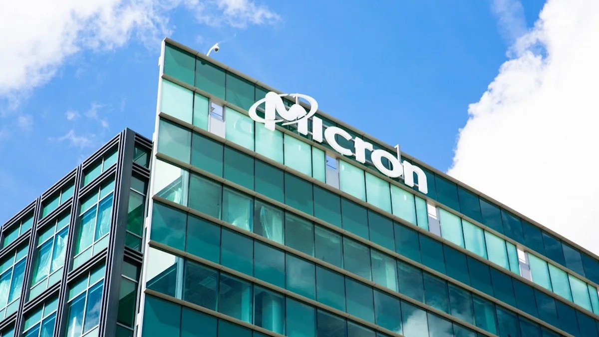micron’s-operational-execution-collided-with-macro-tape-fatigue,-so-now-what?
