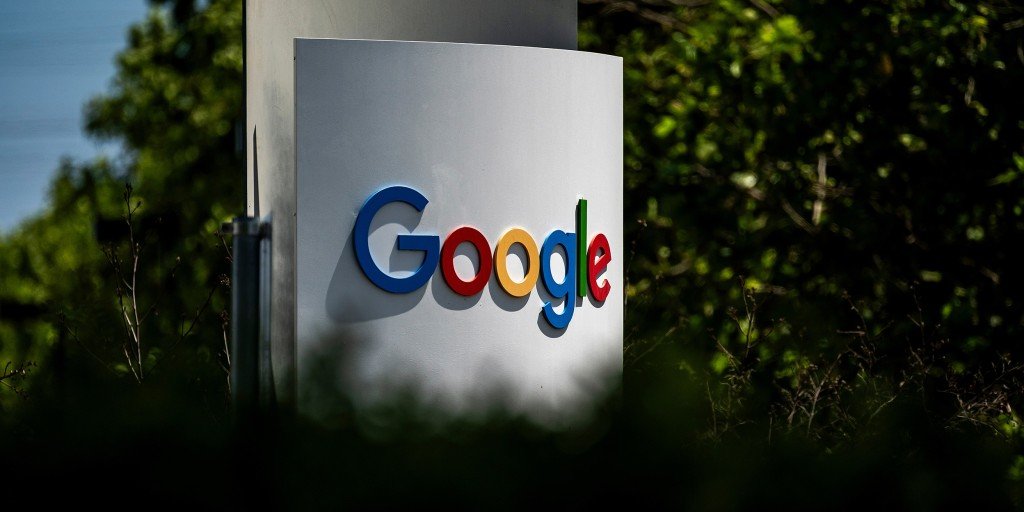 google-parent-alphabet’s-stock-price-plunges,-erasing-more-than-$500-billion-in-value