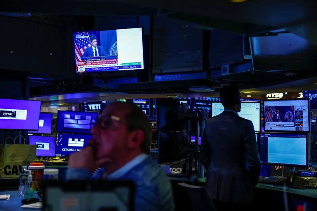 trading-day:-communication-breakdown